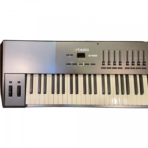 Artesia AH88 88 Tuşlu Çekiç Aksiyonlu Midi Klavye küçük görsel 4