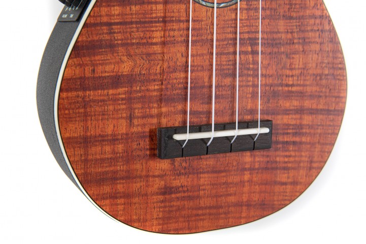 Ovation Celebrity Traditional Plus UCS10P-KOAE-G Elektro Soprano Ukulele küçük görsel 7